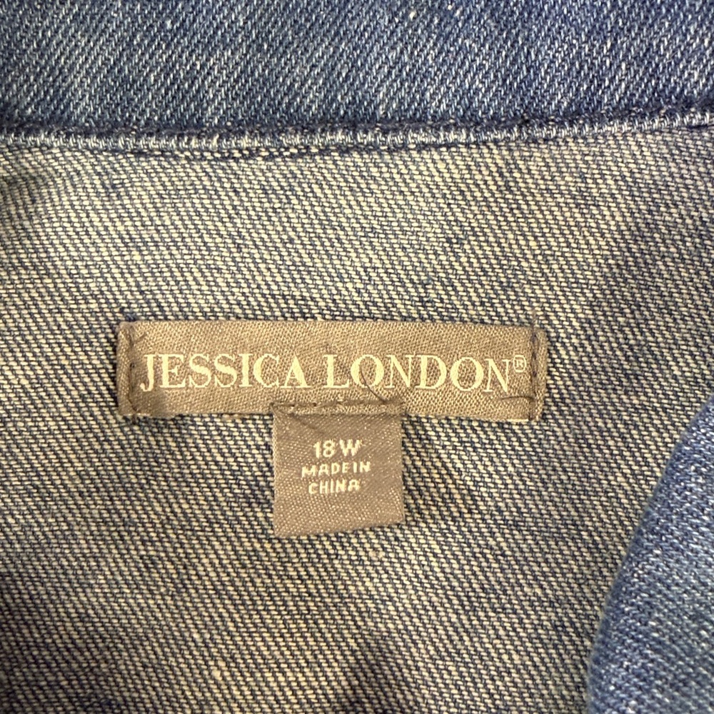 Jessica, London, short sleeve denim jacket, light wash size 18 W - Picture 2 of 6